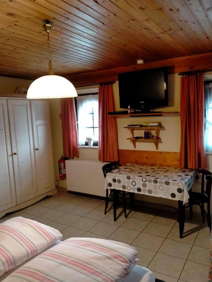 Gasthof Lederhose Diepenbeek Kültér fotó